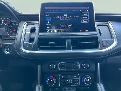 Used 2021 Chevrolet Tahoe LT w/ LT Signature Package RWD image 17