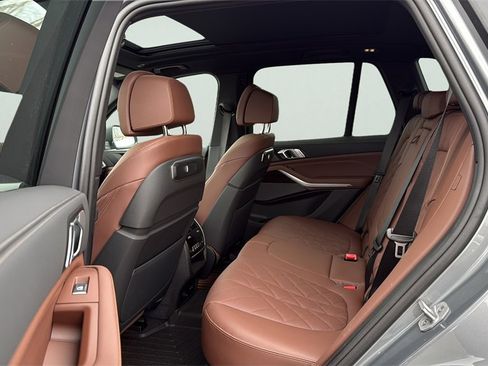 Used 2026 BMW X5 xDrive50e w/ Climate Comfort Package image 22