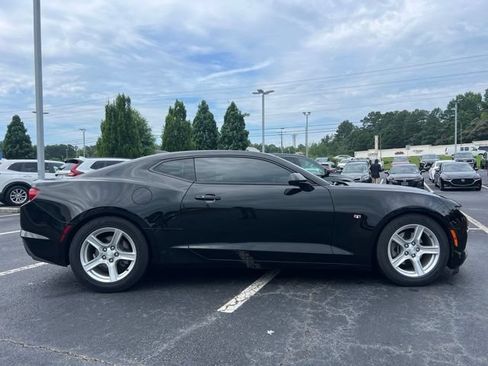 Used 2021 Chevrolet Camaro LT RWD image 5