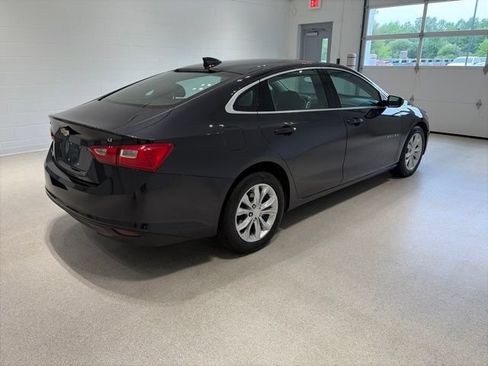 Used 2023 Chevrolet Malibu LT FWD image 6