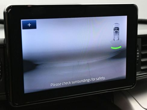 Certified 2023 Ford Explorer XLT image 16