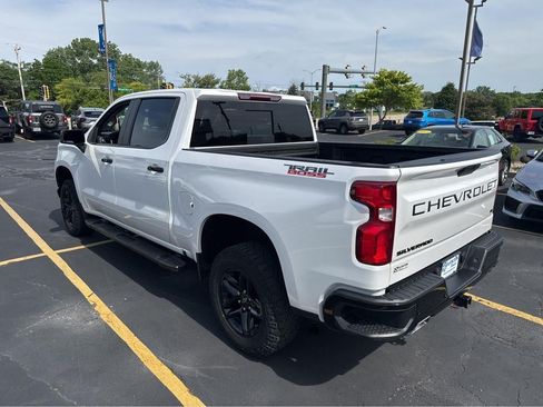 Used 2021 Chevrolet Silverado 1500 LT Trail Boss w/ Convenience Package II AWD/4WD image 9