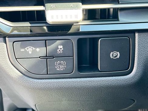 New 2026 Kia Sportage LX image 10