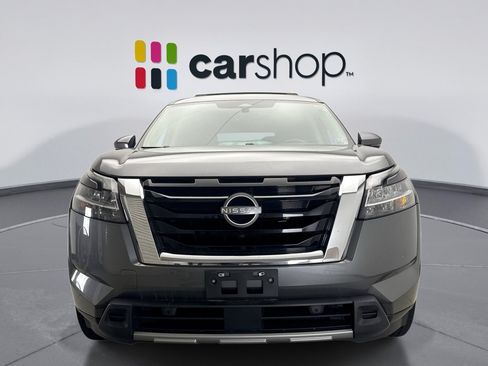 Used 2024 Nissan Pathfinder SL w/ SL Premium Package AWD/4WD image 8