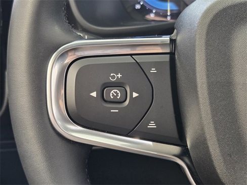 Certified 2023 Volvo XC40 Recharge Ultimate w/ Protection Package Premier image 35