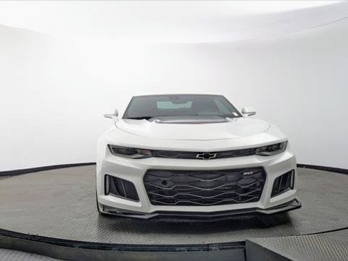 Used 2022 Chevrolet Camaro ZL1 RWD image 12