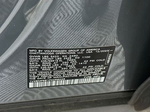 Used 2023 Volkswagen ID.4 2WD image 12