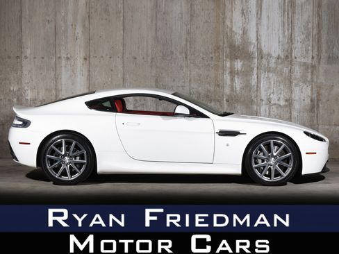 Used 2013 Aston Martin V8 Vantage Coupe image 1