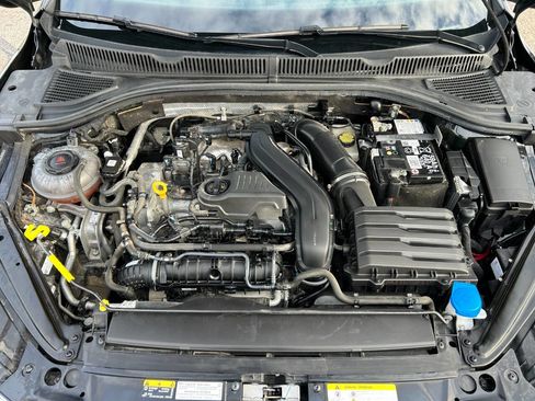 Used 2024 Volkswagen Jetta SE image 19