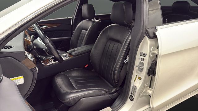 Used 2012 Mercedes-Benz CLS 550 4MATIC image 9