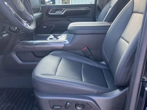 Used 2025 Chevrolet Silverado 2500 LTZ w/ Trail Boss Package AWD/4WD image 11