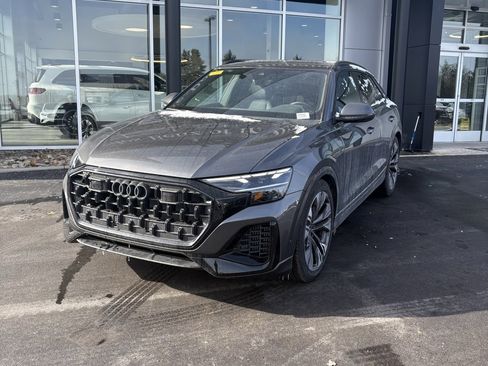 Used 2025 Audi Q8 Premium Plus image 5