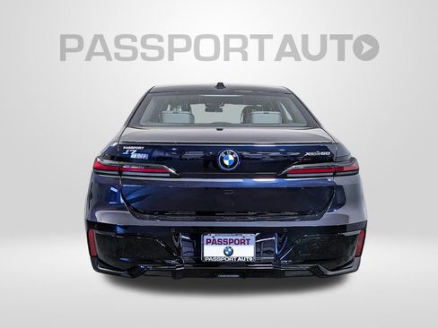New 2026 BMW i7 xDrive60 image 5