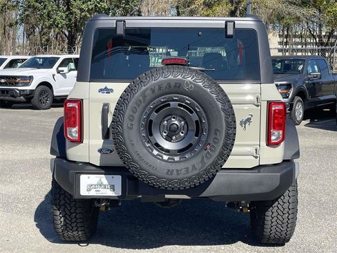 New 2025 Ford Bronco 4-Door w/ Sasquatch Package image 4