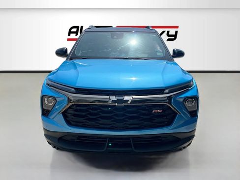Used 2025 Chevrolet TrailBlazer RS w/ Driver Confidence Package FWD image 2