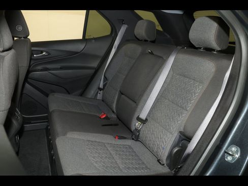 Used 2023 Chevrolet Equinox LT image 27