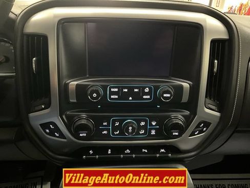 Used 2018 GMC Sierra 1500 SLT AWD/4WD image 19