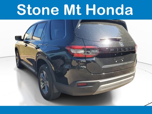 Used 2025 Honda Pilot EX-L image 8
