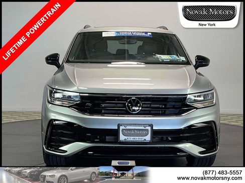 Used 2023 Volkswagen Tiguan SE R-Line image 2