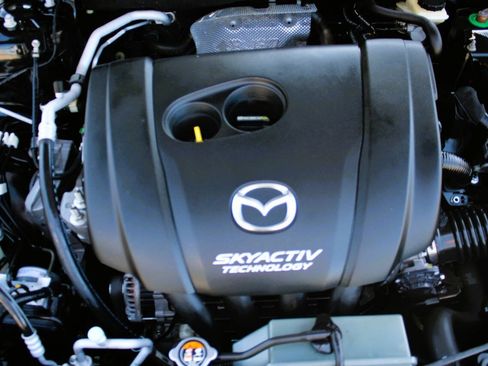 Used 2014 MAZDA MAZDA3 i Touring w/ Technology Package FWD image 14