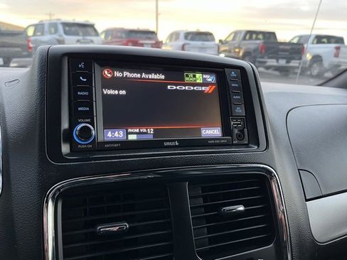 Used 2019 Dodge Grand Caravan GT image 39