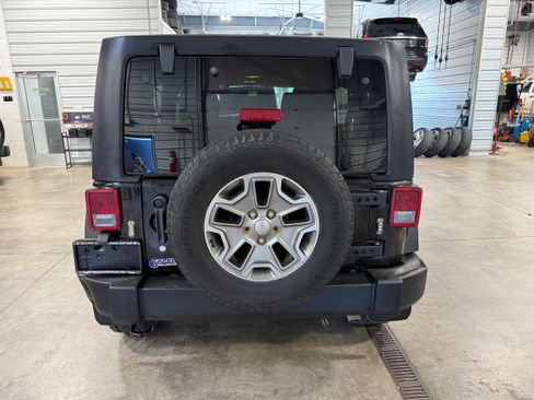 Used 2016 Jeep Wrangler Unlimited Sport AWD/4WD image 24