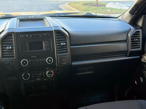 Used 2018 Ford Expedition XL w/ Fleet Convenience Package image 27