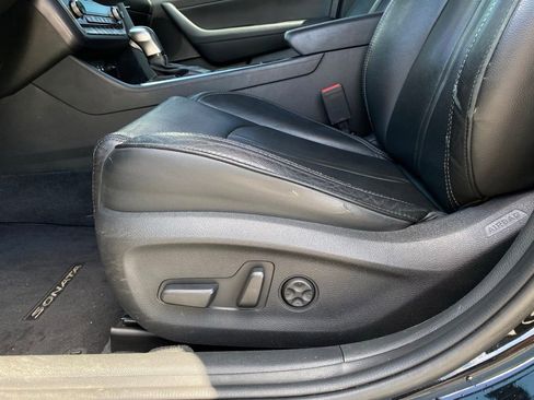 Used 2019 Hyundai Sonata Limited FWD image 12