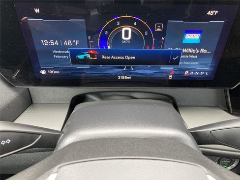 Used 2026 Chevrolet Traverse LT w/ Driver Confidence Package image 26