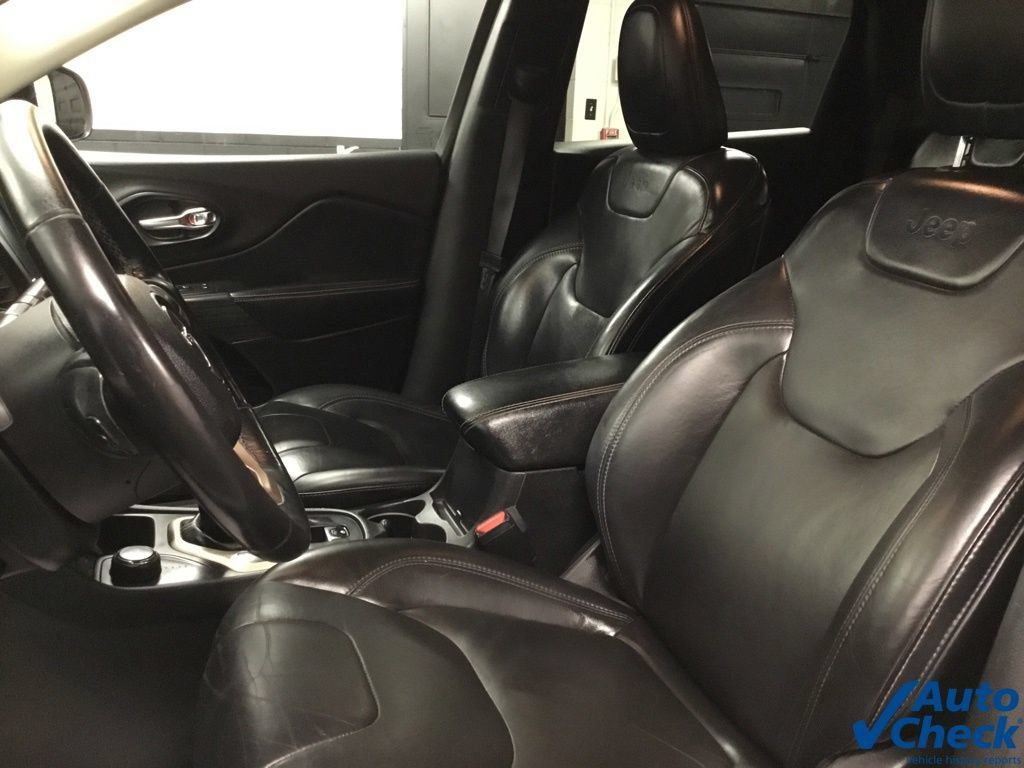 Used 2016 Jeep Cherokee Limited AWD/4WD image 22