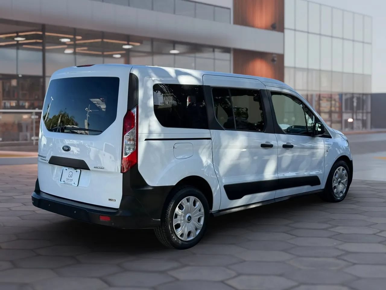 Used 2021 Ford Transit Connect XL FWD image 6