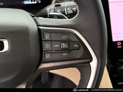 Used 2025 Jeep Grand Cherokee Limited w/ Trailer Tow Package image 16