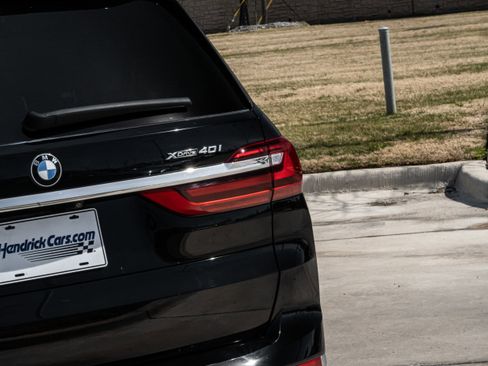 Used 2020 BMW X7 xDrive40i w/ Premium Package image 8
