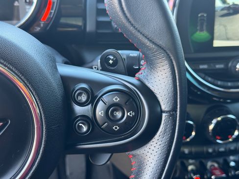 Used 2019 MINI Cooper S w/ Premium Package image 22