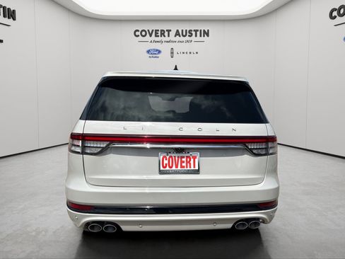 Used 2021 Lincoln Aviator Grand Touring w/ Elements Package Plus AWD/4WD image 4