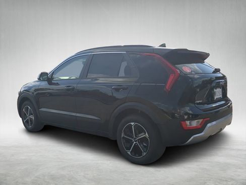 New 2025 Kia Niro EX image 5