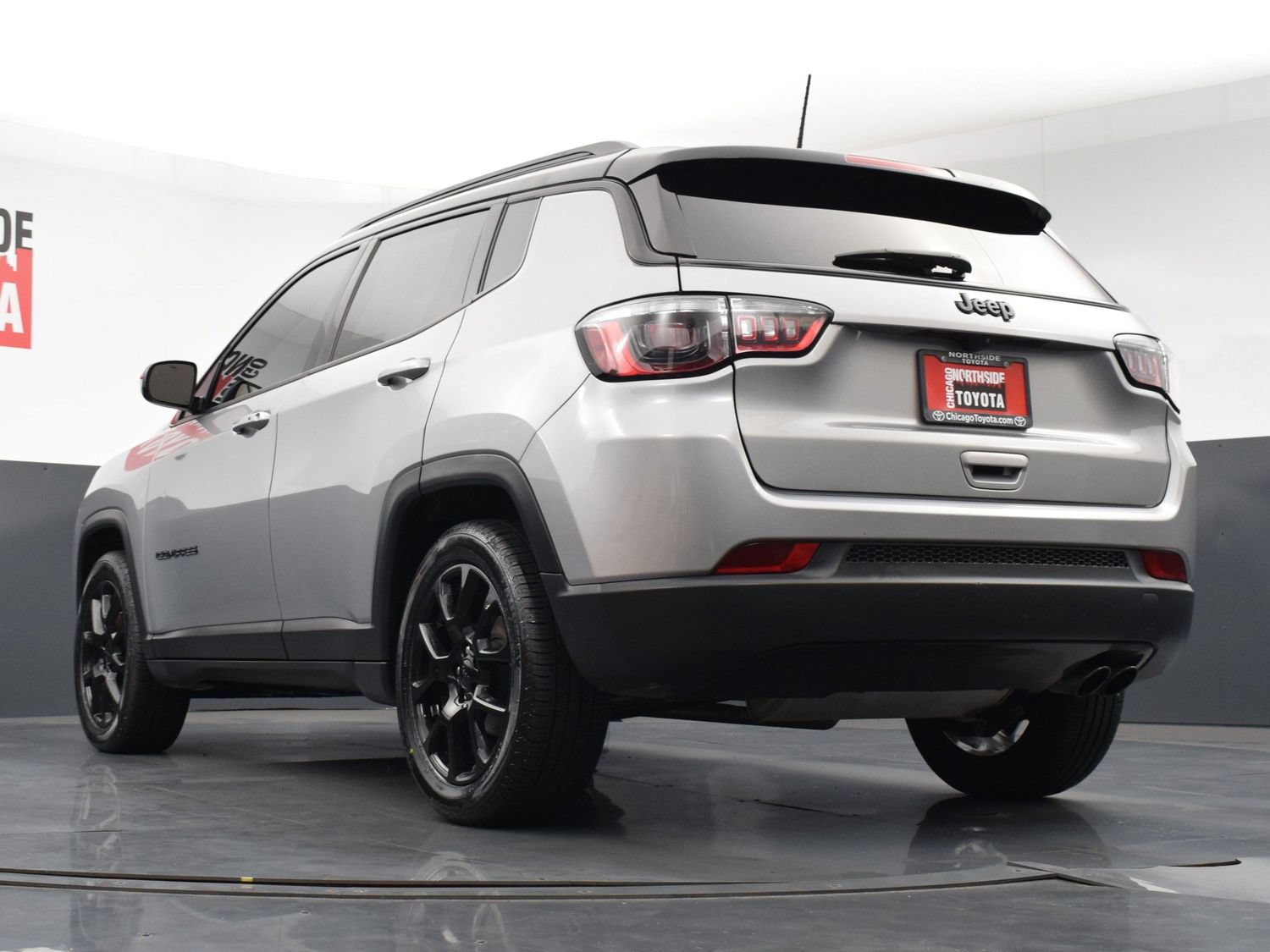 Used 2022 Jeep Compass Latitude w/ Convenience Group FWD image 31