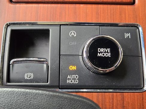 Used 2024 Lincoln Navigator Reserve image 29