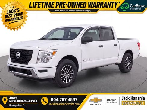 Used 2022 Nissan Titan SV RWD image 2