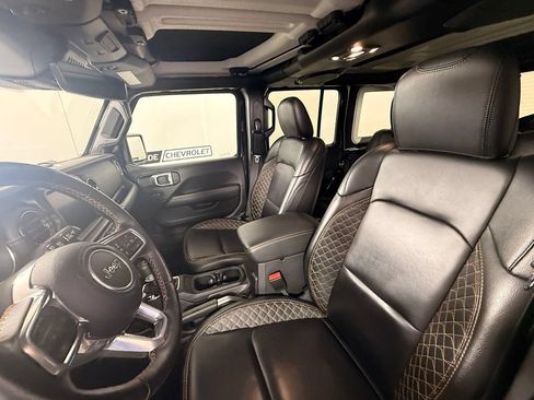 Used 2022 Jeep Wrangler Unlimited Sahara AWD/4WD image 52