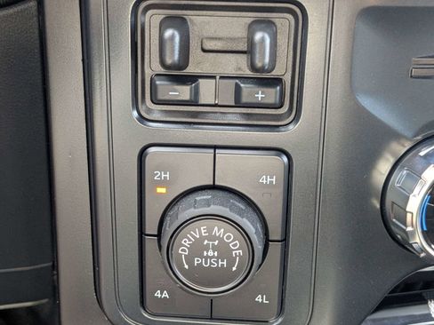 Used 2025 Ford F150 Raptor AWD/4WD image 26