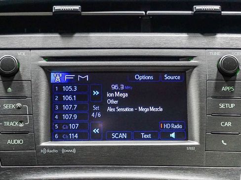 Used 2013 Toyota Prius Three image 15