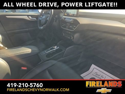 Used 2022 Ford Escape SEL w/ Technology Package image 9