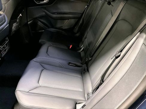 New 2026 Audi Q8 Prestige image 19