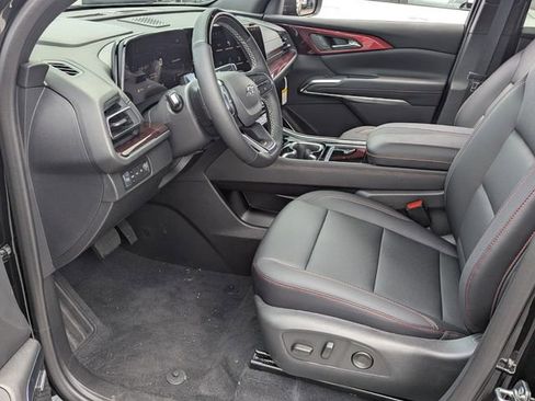 New 2026 Chevrolet Traverse Z71 w/ Enhanced Driving Package AWD/4WD image 5