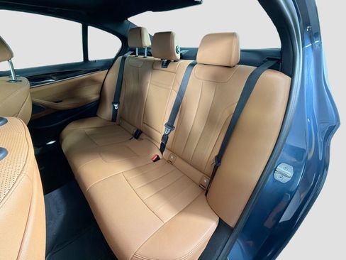 Certified 2023 BMW 540i w/ Premium Package image 25