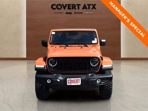 New 2025 Jeep Gladiator Willys image 8