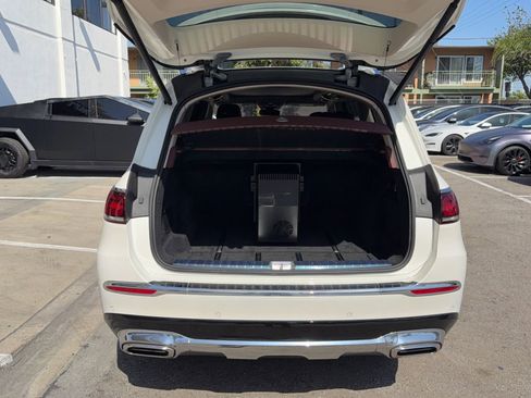 Used 2023 Mercedes-Benz Maybach GLS 600 4MATIC image 15