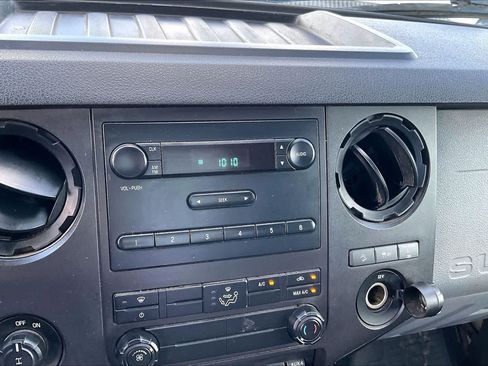 Used 2012 Ford F250 XL w/ FX4 Off Road Pkg AWD/4WD image 26