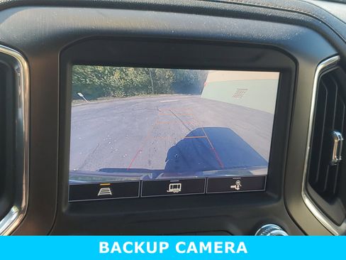 Used 2021 GMC Sierra 2500 AT4 image 17